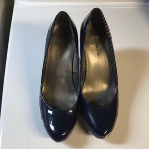 Worn once patent leather navy blue heels